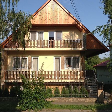 Attila Apartmanhaz Hotell Hévíz Exteriör bild