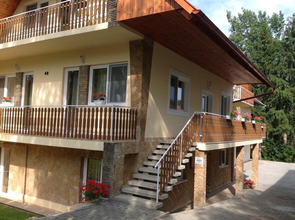 Attila Apartmanhaz Hotell Hévíz Exteriör bild